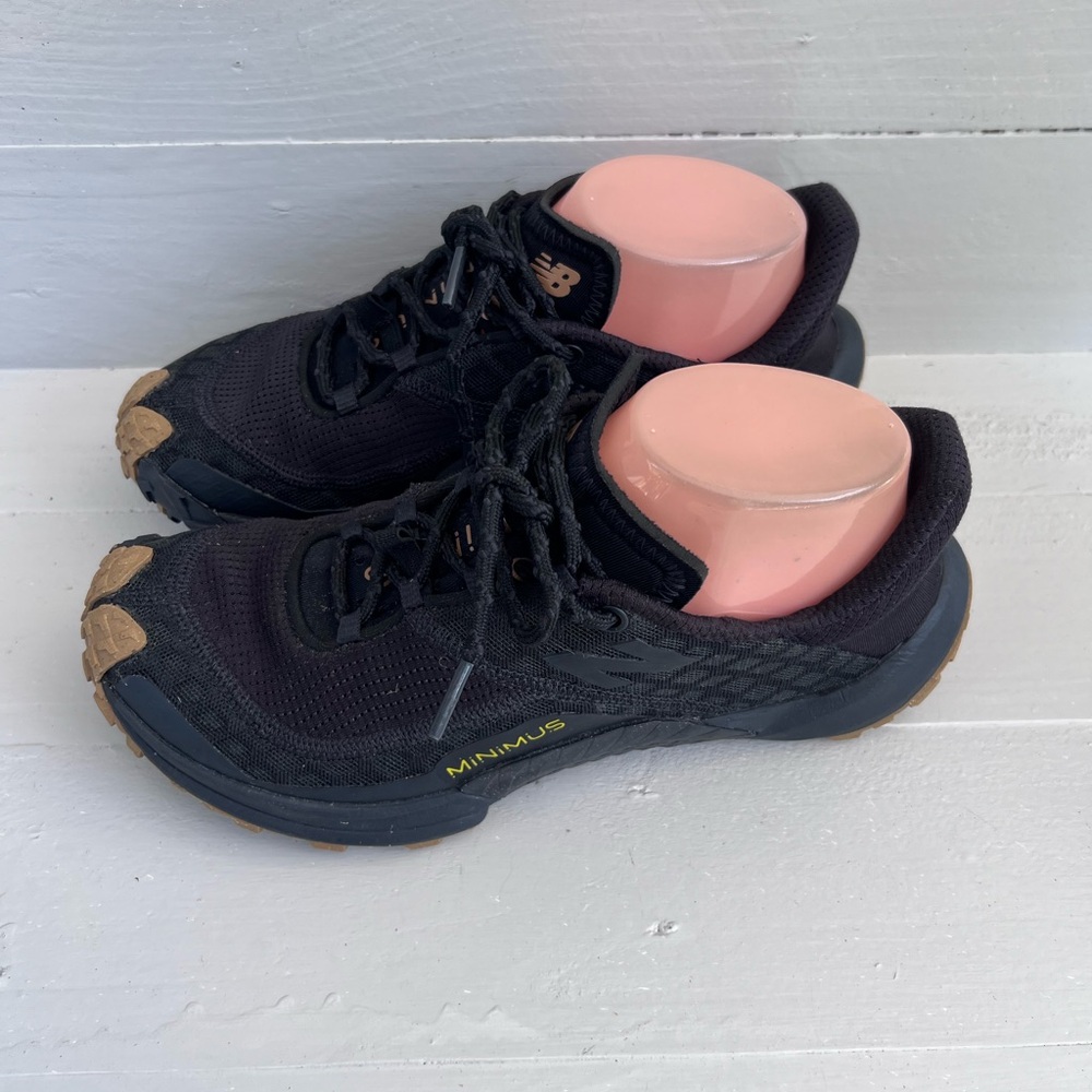 New Balance Women 7 Minimus Trail Black Great Plains WTM10LK1